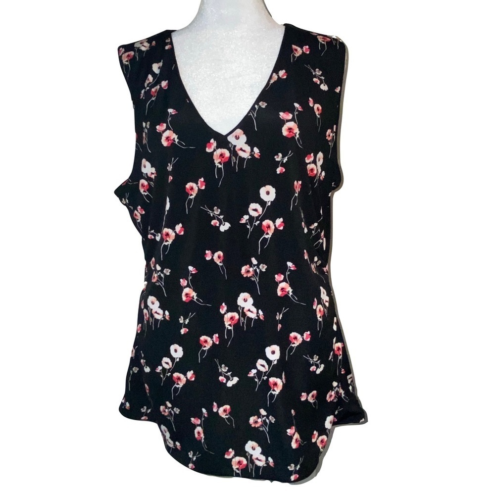 NWT - White House | Black Market V-neck Floral Blouse Black and Pink Size XL